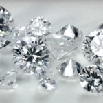 Diamantul este piatra persoanelor nascute in aprilie – iata cum iti alegi bijuteriile potrivite